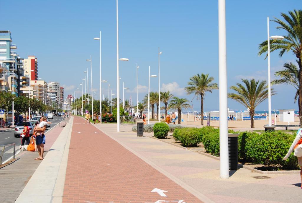 Apartamentos Marblau Peredamar-Julio Y Agosto Solo Familias Гандия Экстерьер фото