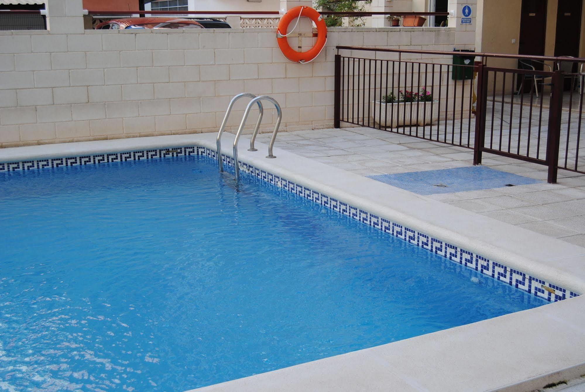 Apartamentos Marblau Peredamar-Julio Y Agosto Solo Familias Гандия Экстерьер фото