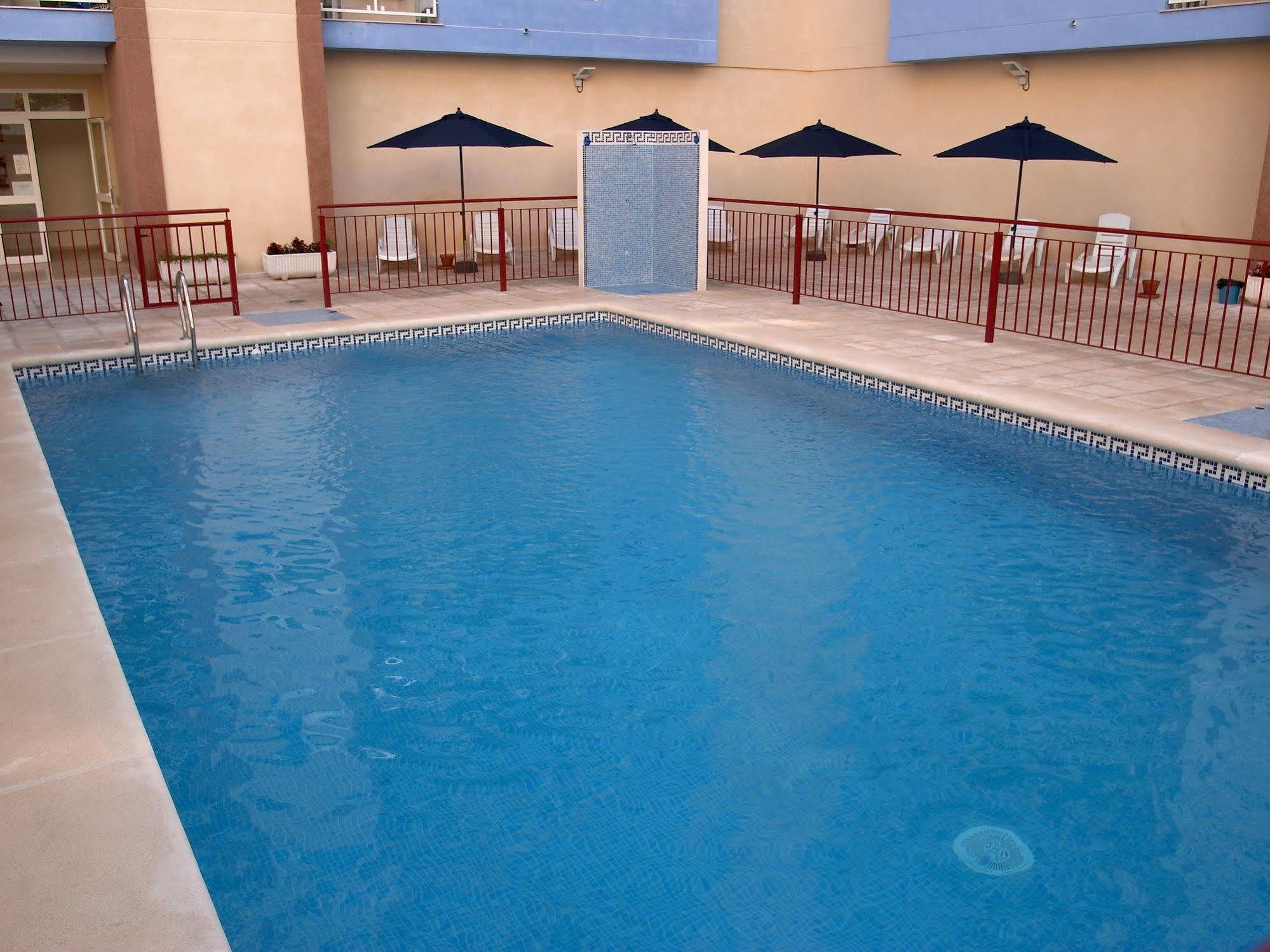Apartamentos Marblau Peredamar-Julio Y Agosto Solo Familias Гандия Экстерьер фото